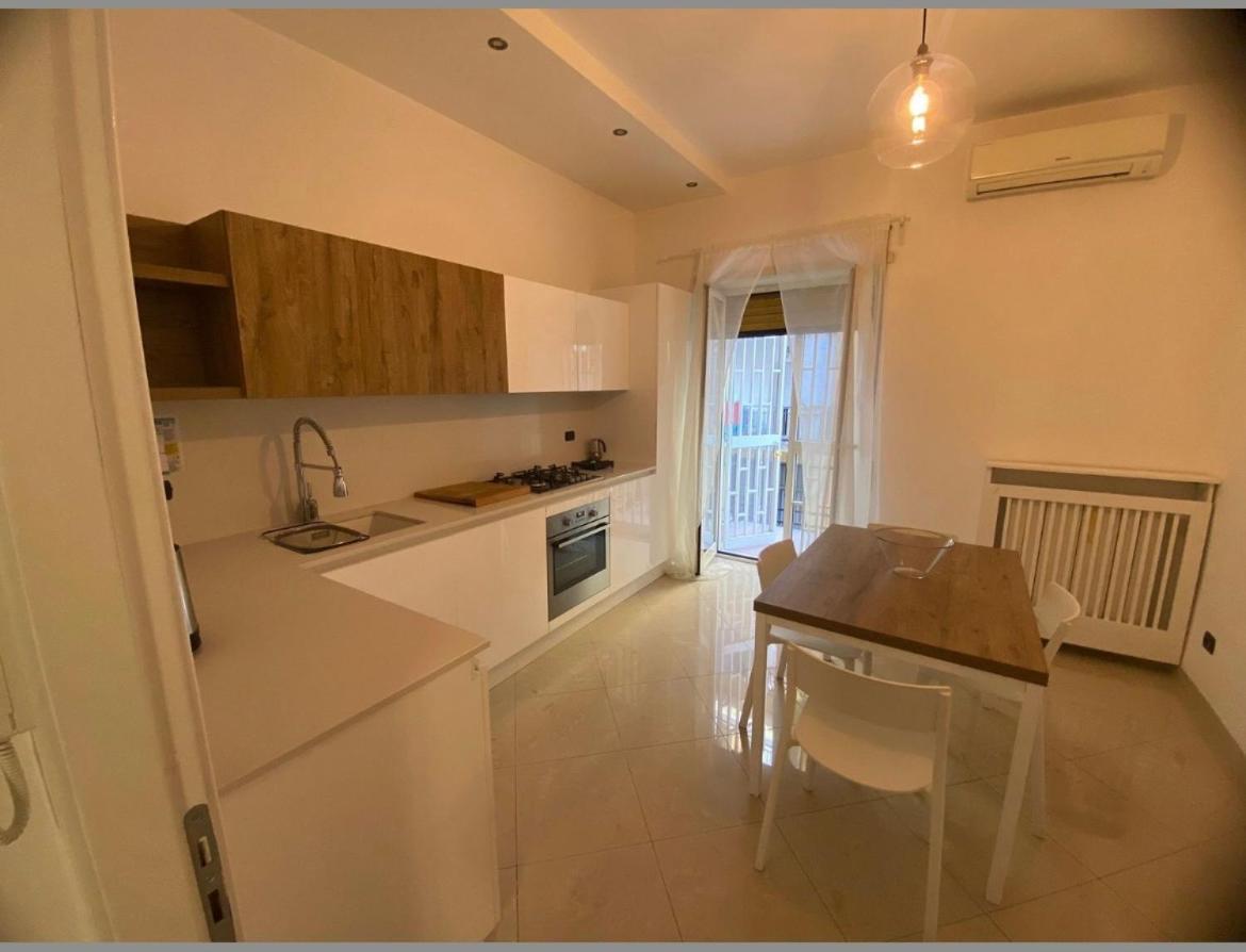 Casa Bianca Apartment Napoli Bagian luar foto